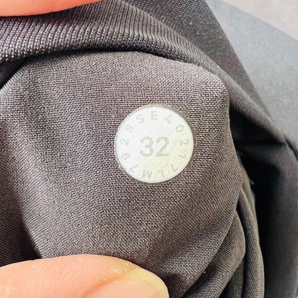 Lululemon men ABC shorts, black , Size 32 G106 - Picture 9 of 9